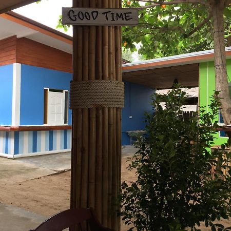 Lanta Smile Beach Koh Lanta Exterior photo