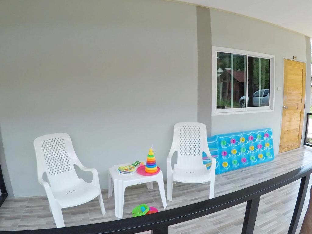 Lanta Smile Beach Koh Lanta Exterior photo