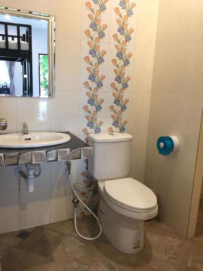 Lanta Smile Beach Koh Lanta Exterior photo