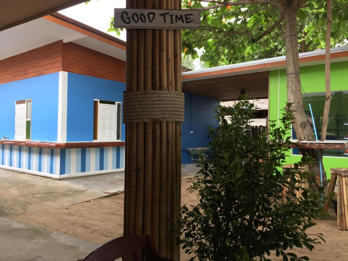Lanta Smile Beach Koh Lanta Exterior photo